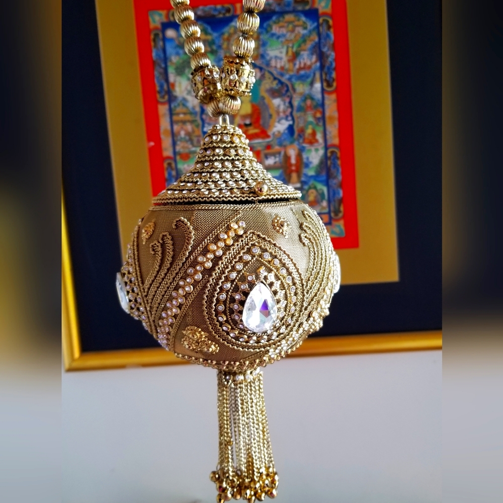 One of a kind elegant cocktail date tassel crystal bag